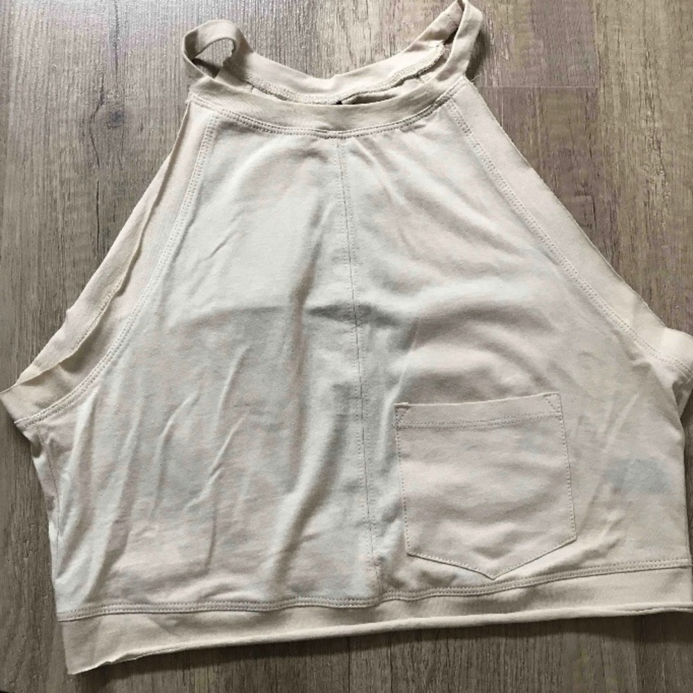 Slit Back Halter Top - Picture 6 of 9